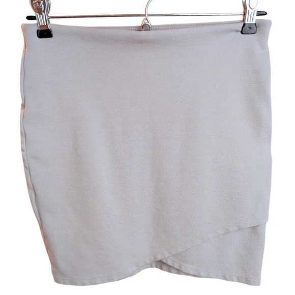 Aritzia Talula Skirt Micro Mini Fairy Y2K Small Dainty Stretch Feminine Taupe - Picture 2 of 10